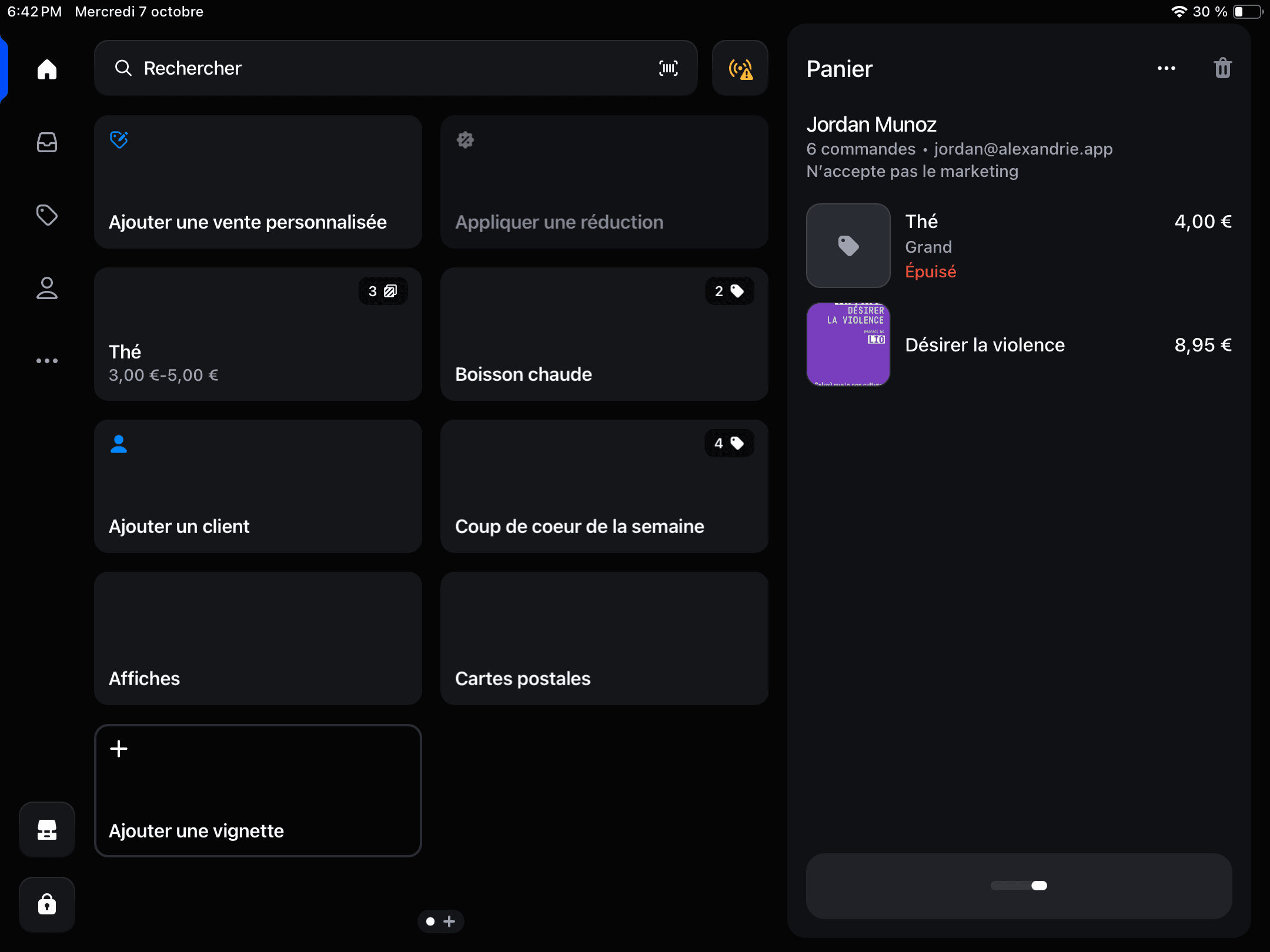 Shopify POS sur iPad : les raccourcis de la caisse, le coup de cœur de la semaine et le panier en cours.